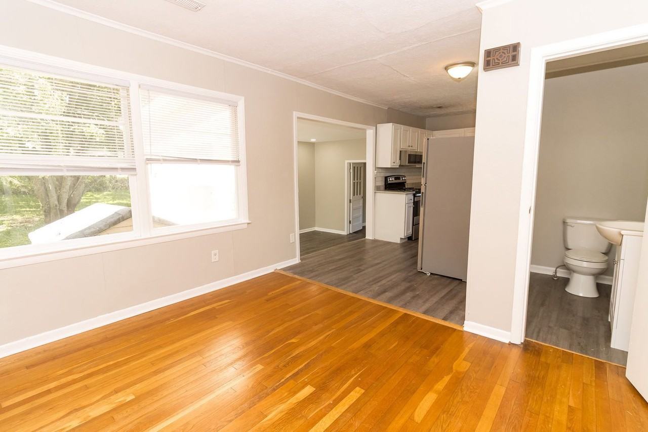 26 Paulmar Dr - Photo 7 of 23