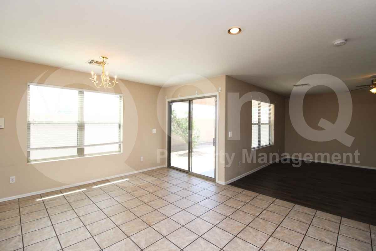 699 E Springfield Pl - Photo 7 of 28