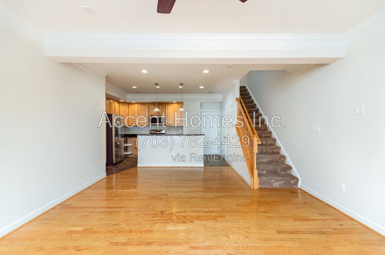 5675 Harrington Falls Ln #G - Photo 5 of 37