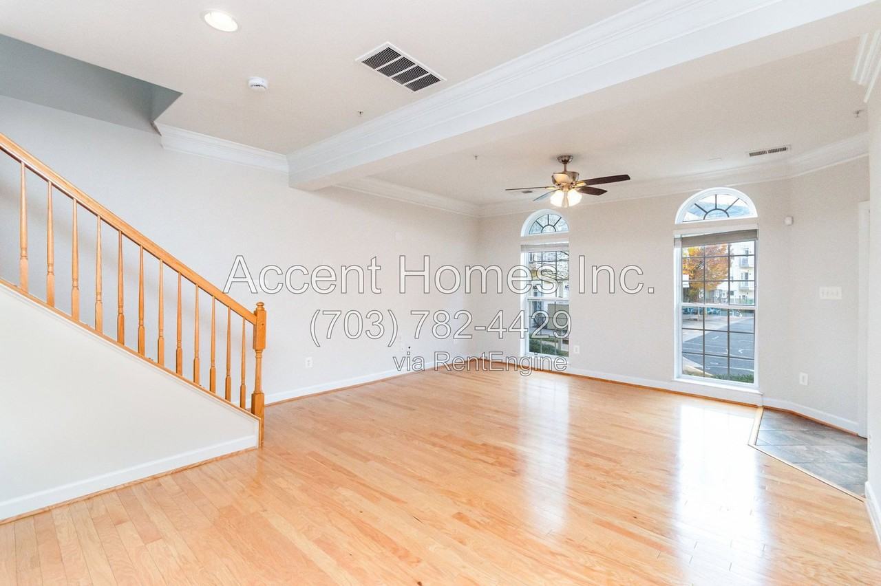 5675 Harrington Falls Ln #G - Photo 7 of 37