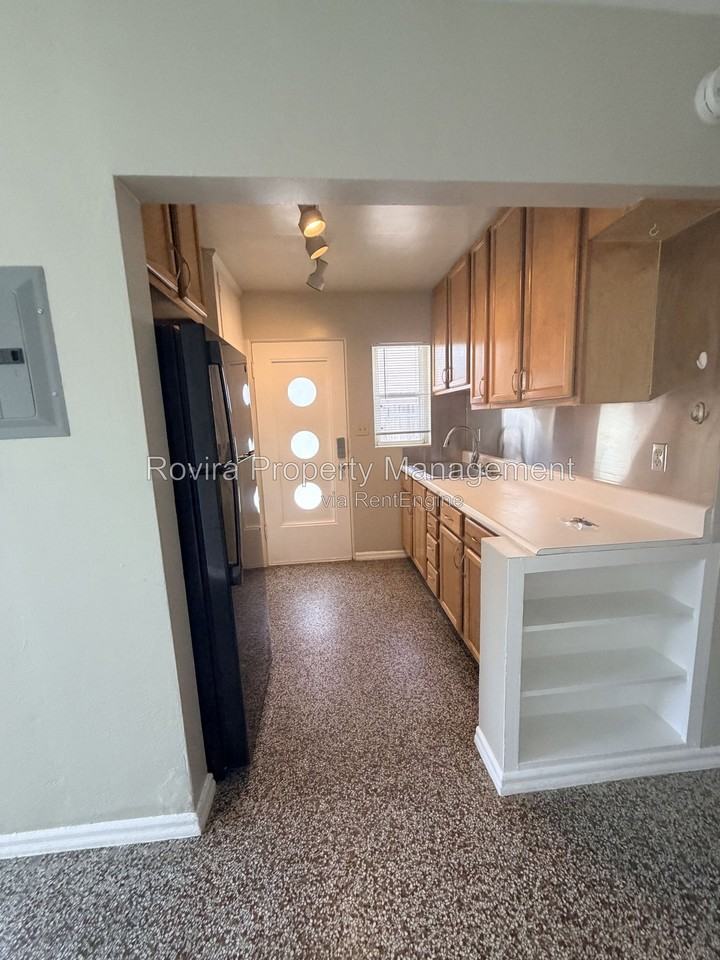 15 W Princeton St #15 - Photo 5 of 10