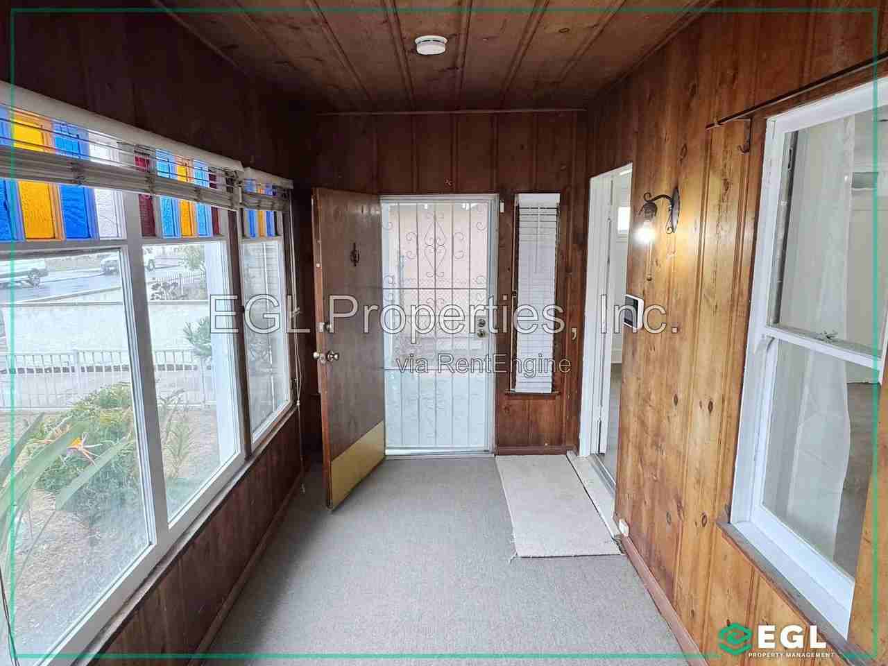 2937 8th Ave - Photo 3 of 16