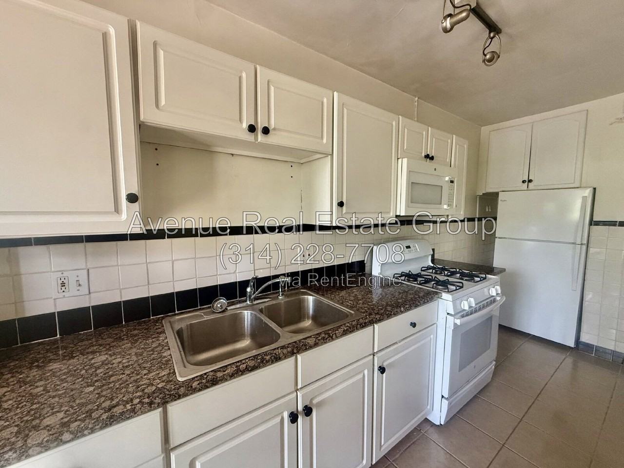 7369 Delmar Blvd #2W - Photo 3 of 7