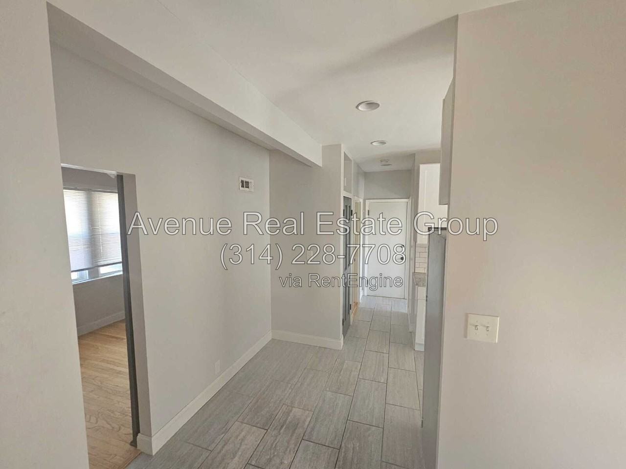4634 Ray Ave - Photo 6 of 11