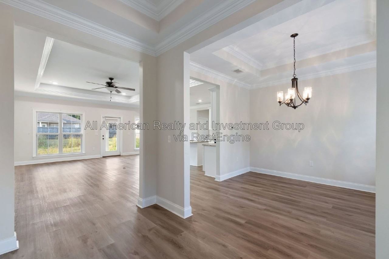 331 Adams Dr - Photo 4 of 30