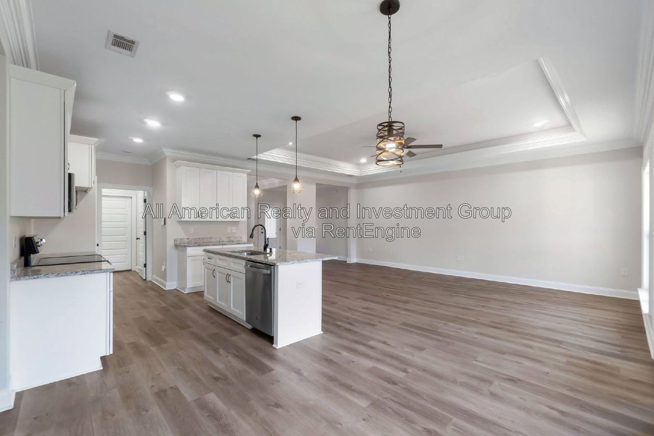 331 Adams Dr - Photo 7 of 30