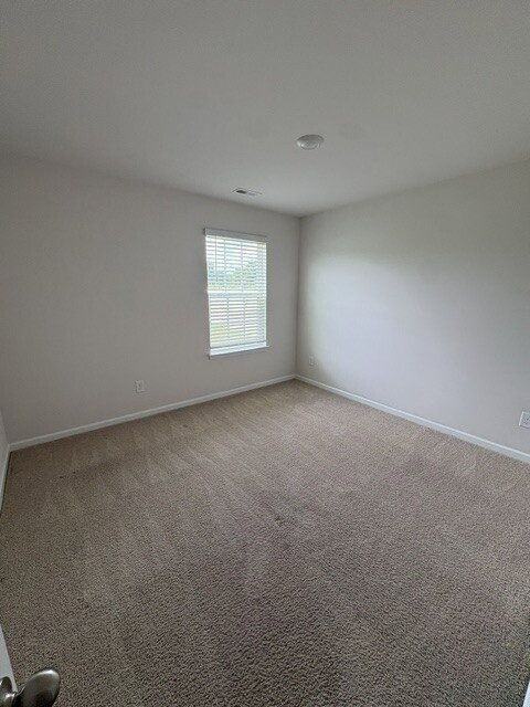 1153 Fowler Dr - Photo 7 of 21
