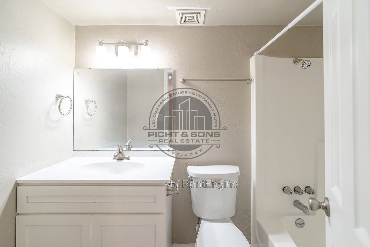 2765 W Tharpe St #225 - Photo 7 of 11