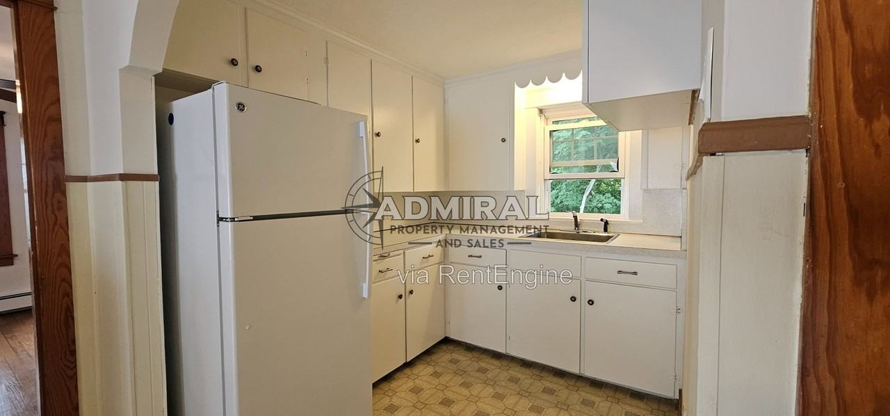 52 Washington St #A - Photo 3 of 27