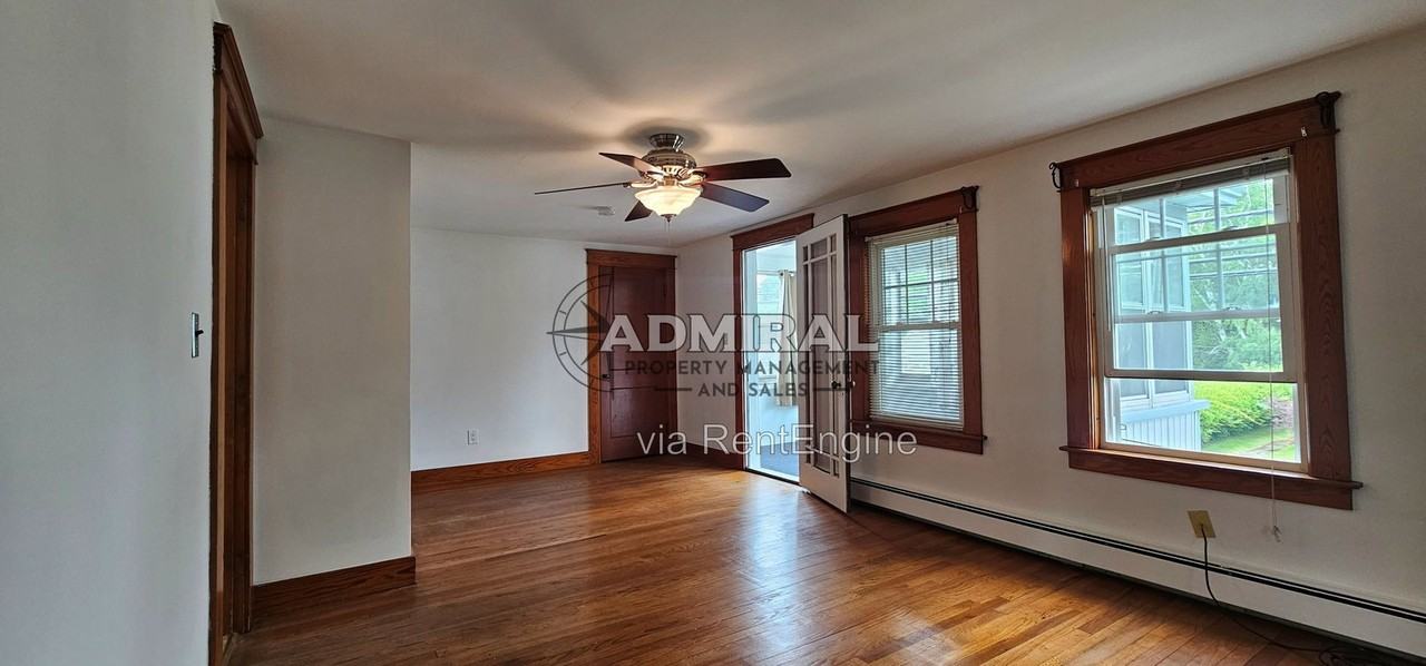 52 Washington St #A - Photo 2 of 24