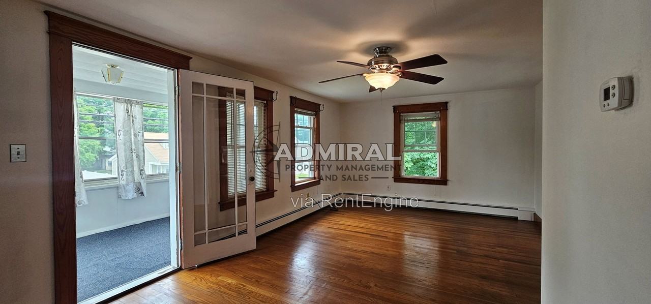 52 Washington St #A - Photo 4 of 24
