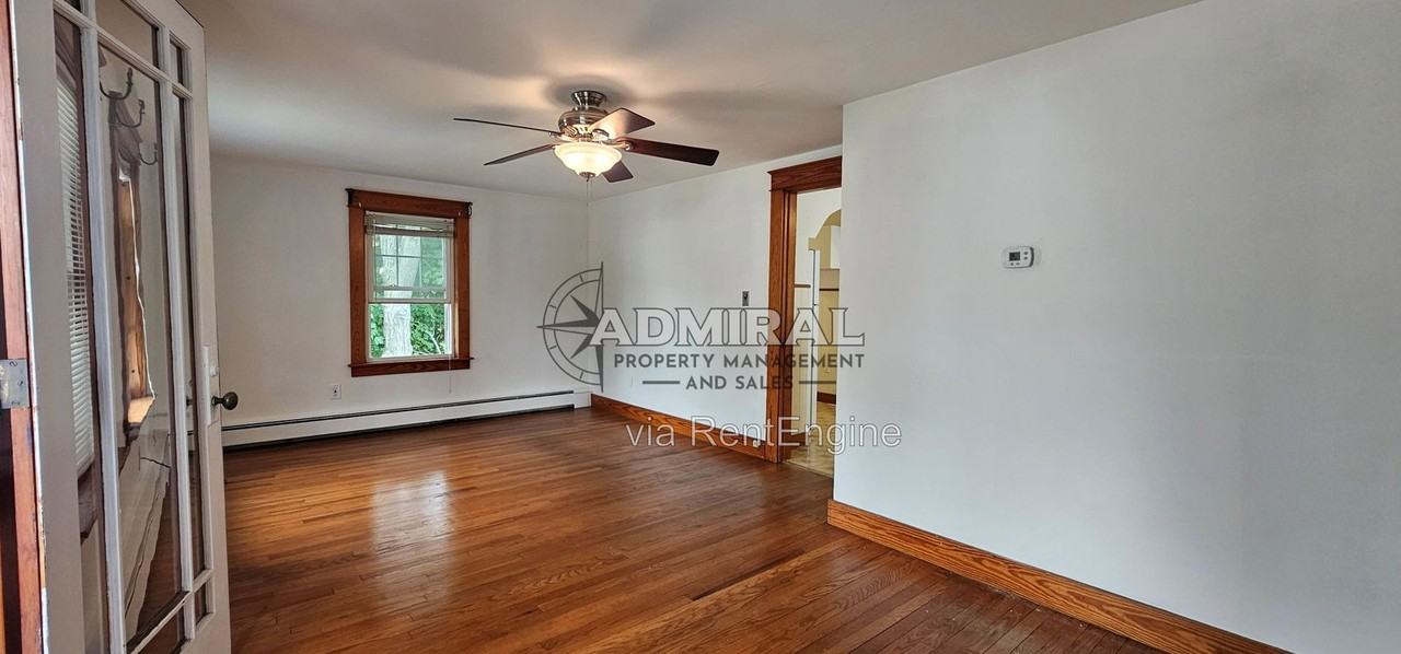 52 Washington St #A - Photo 5 of 24