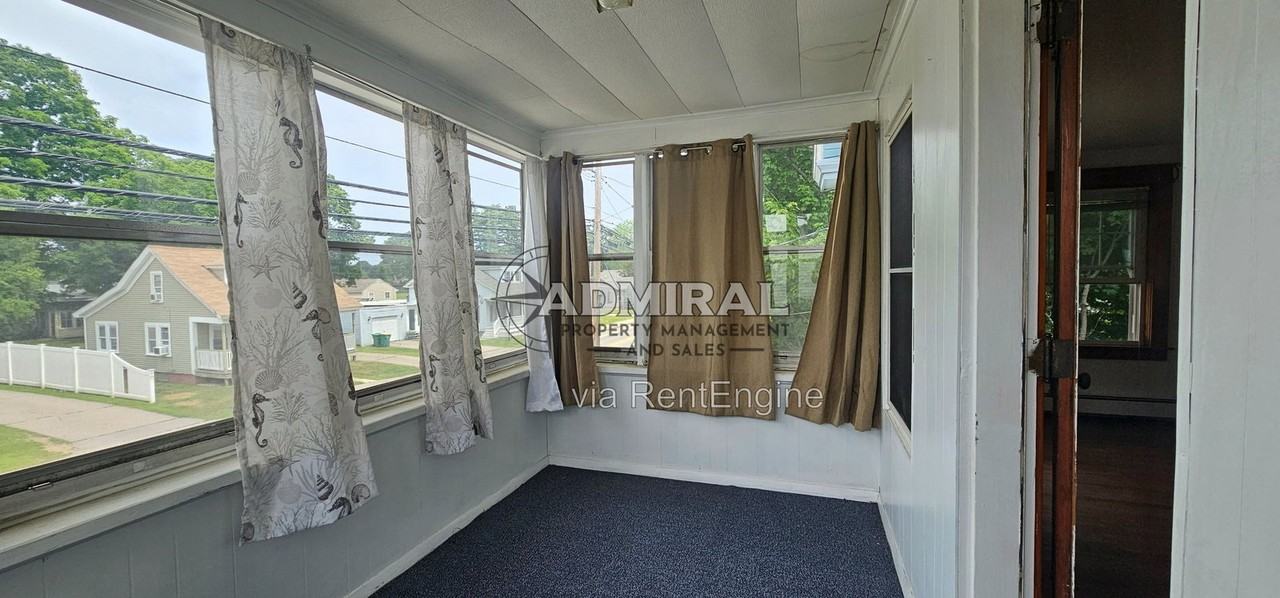 52 Washington St #A - Photo 4 of 24