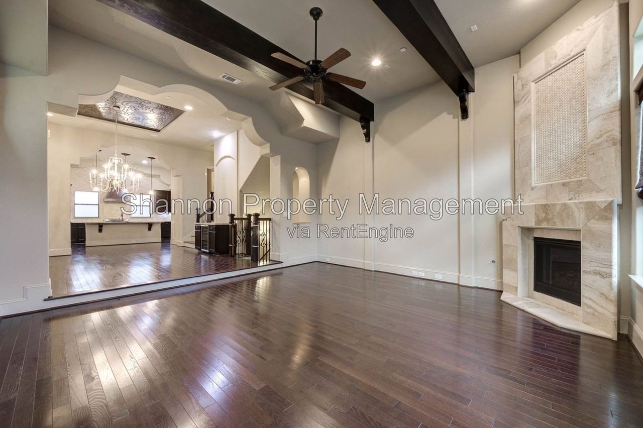 1809 W 24th St - Photo 4 of 24