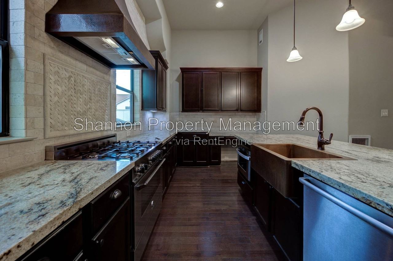 1809 W 24th St - Photo 7 of 24