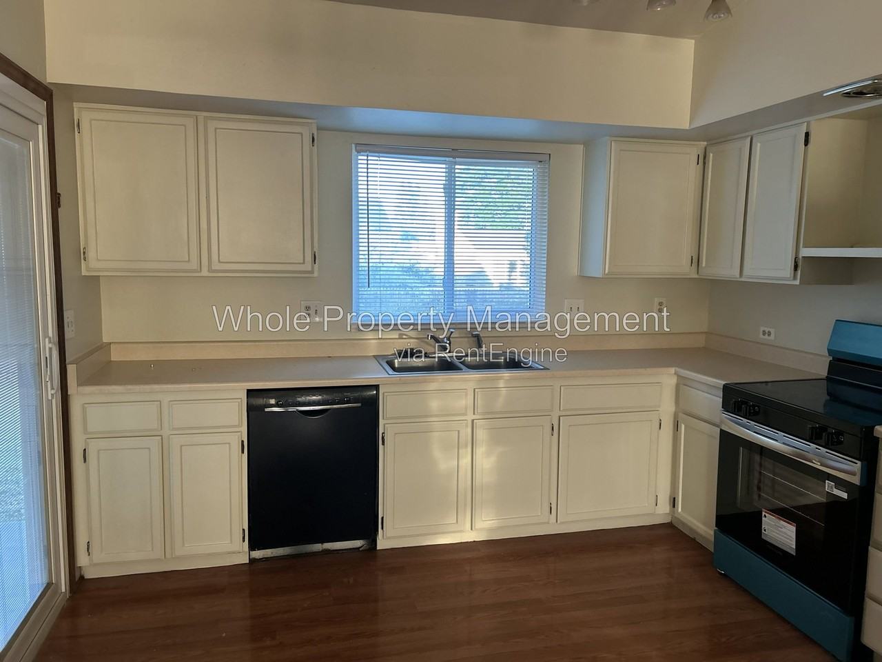 5030 S Independence Ct - Photo 5 of 27