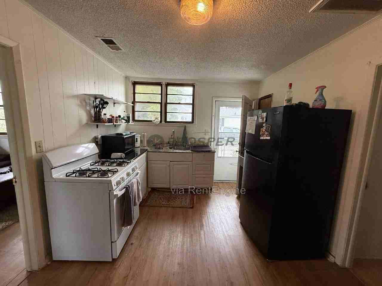 45 Drake St - Photo 5 of 31