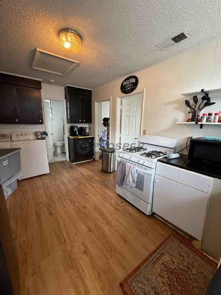 45 Drake St - Photo 7 of 31