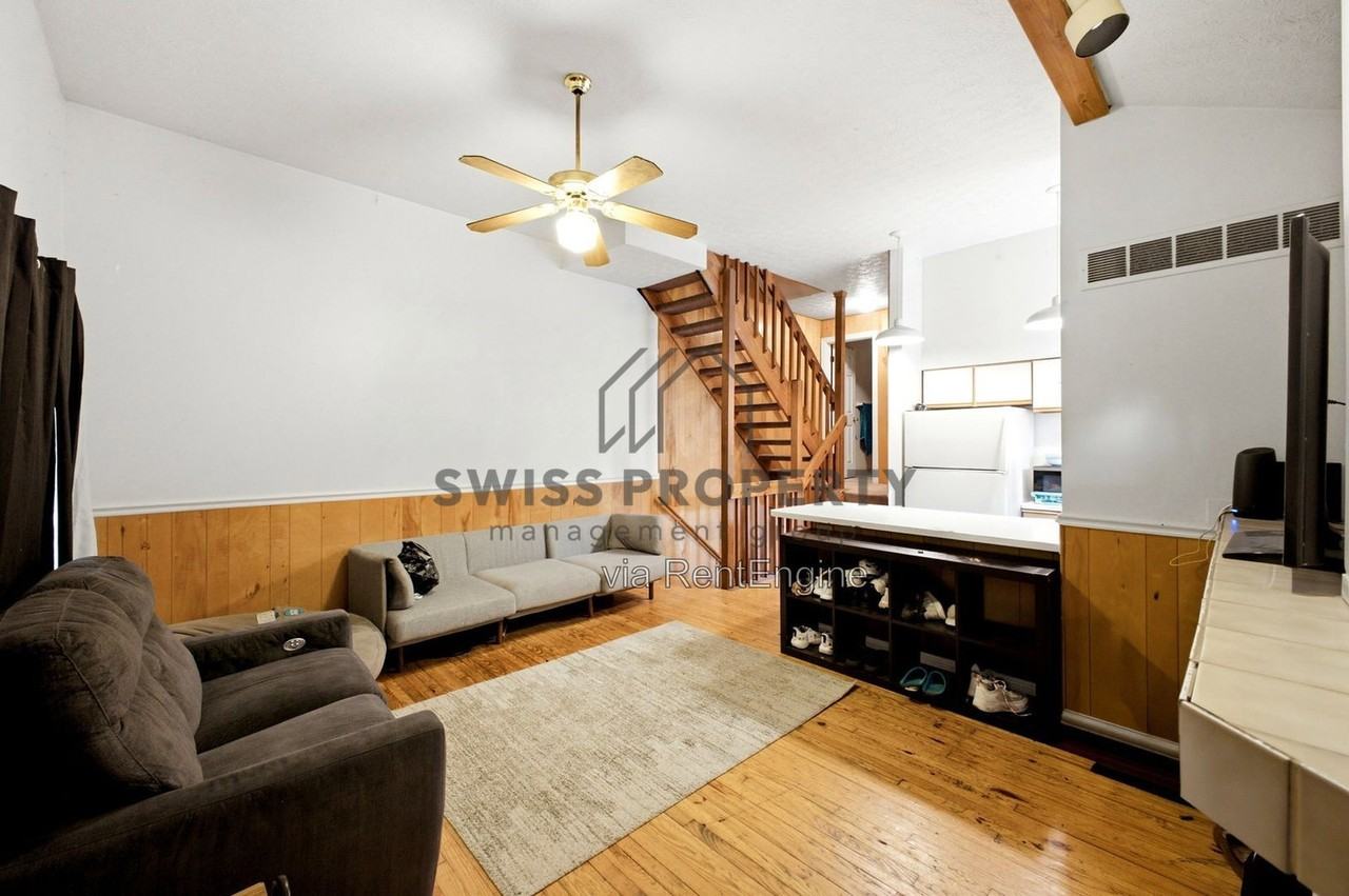 275 E 16th Ave - Photo 3 of 14