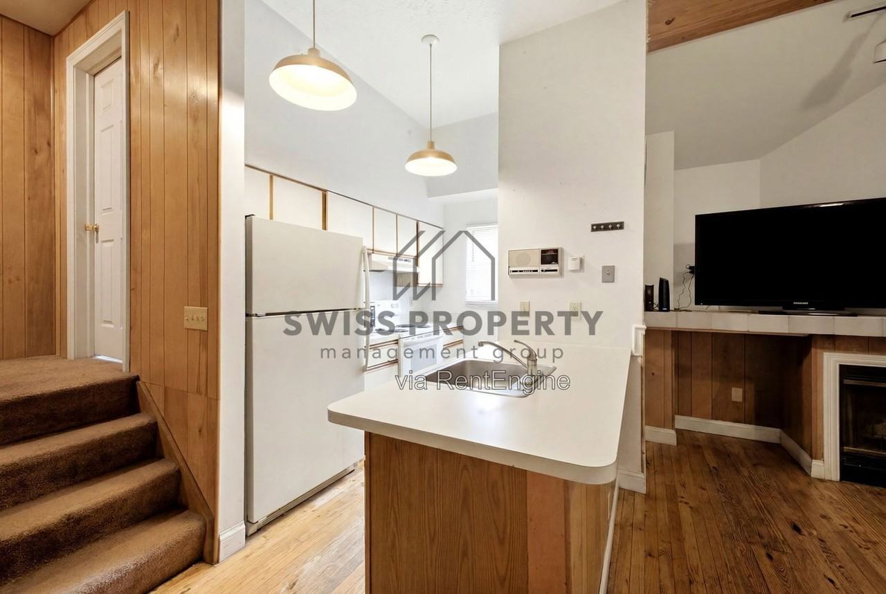 275 E 16th Ave - Photo 5 of 14