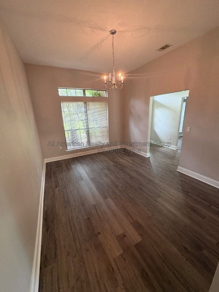 6255 Bullet Dr - Photo 6 of 17