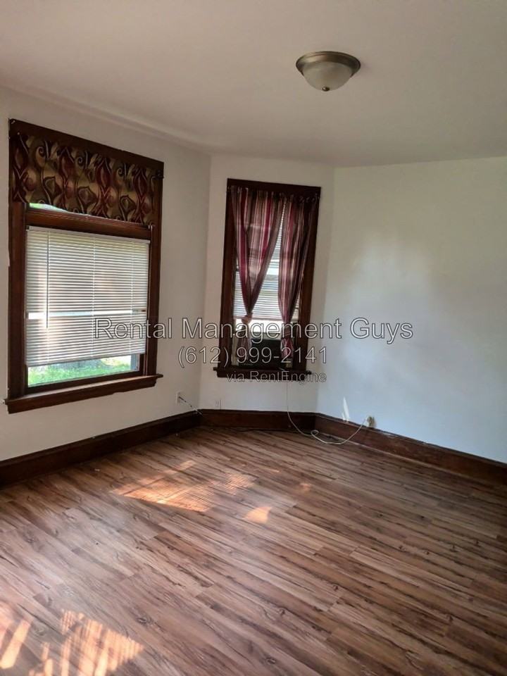 584 Magnolia Ave E #1 - Photo 2 of 5