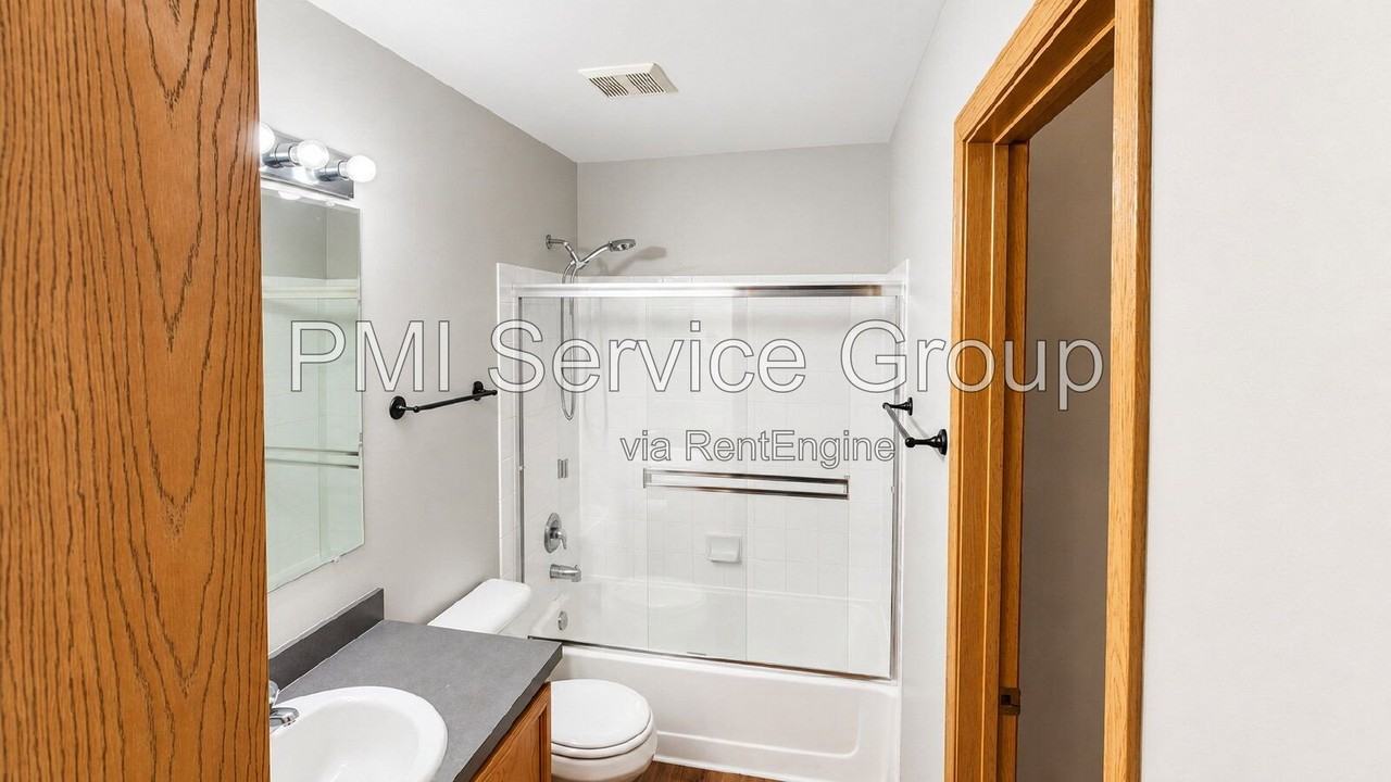 2255 Georgetown Cir - Photo 7 of 20
