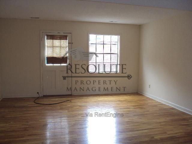 400 Davie Rd #3 - Photo 4 of 7