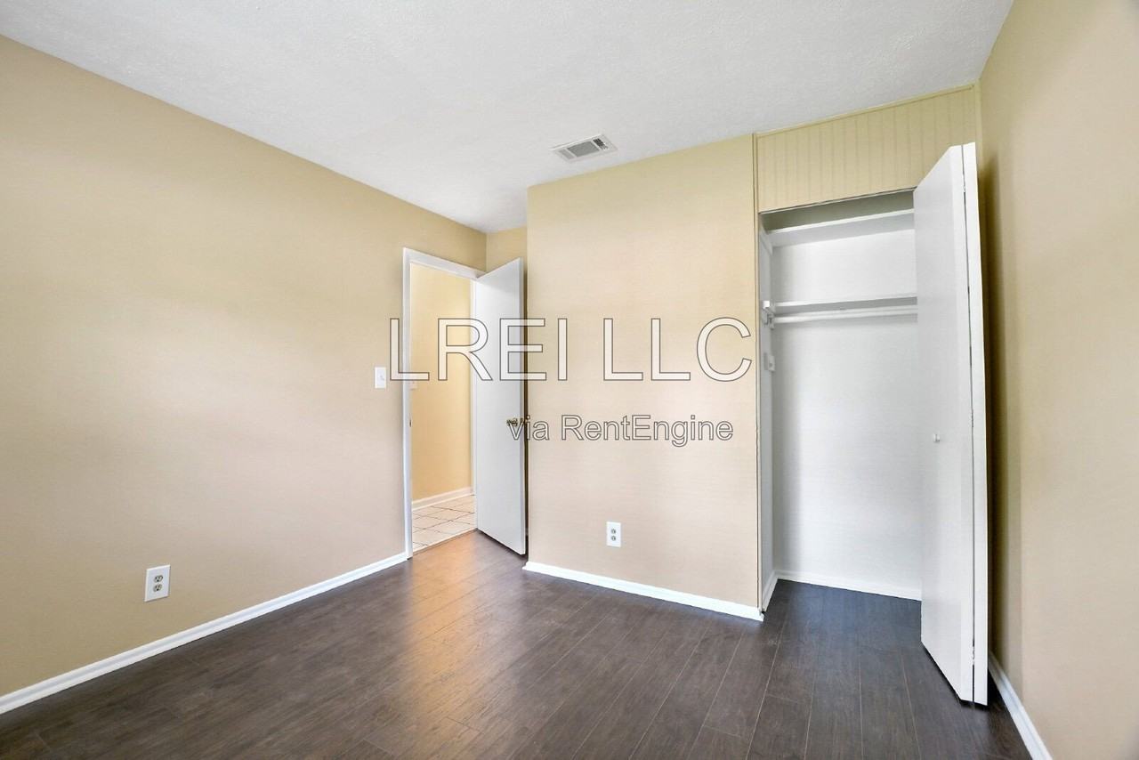 5409 Ailanthus Trl - Photo 4 of 12