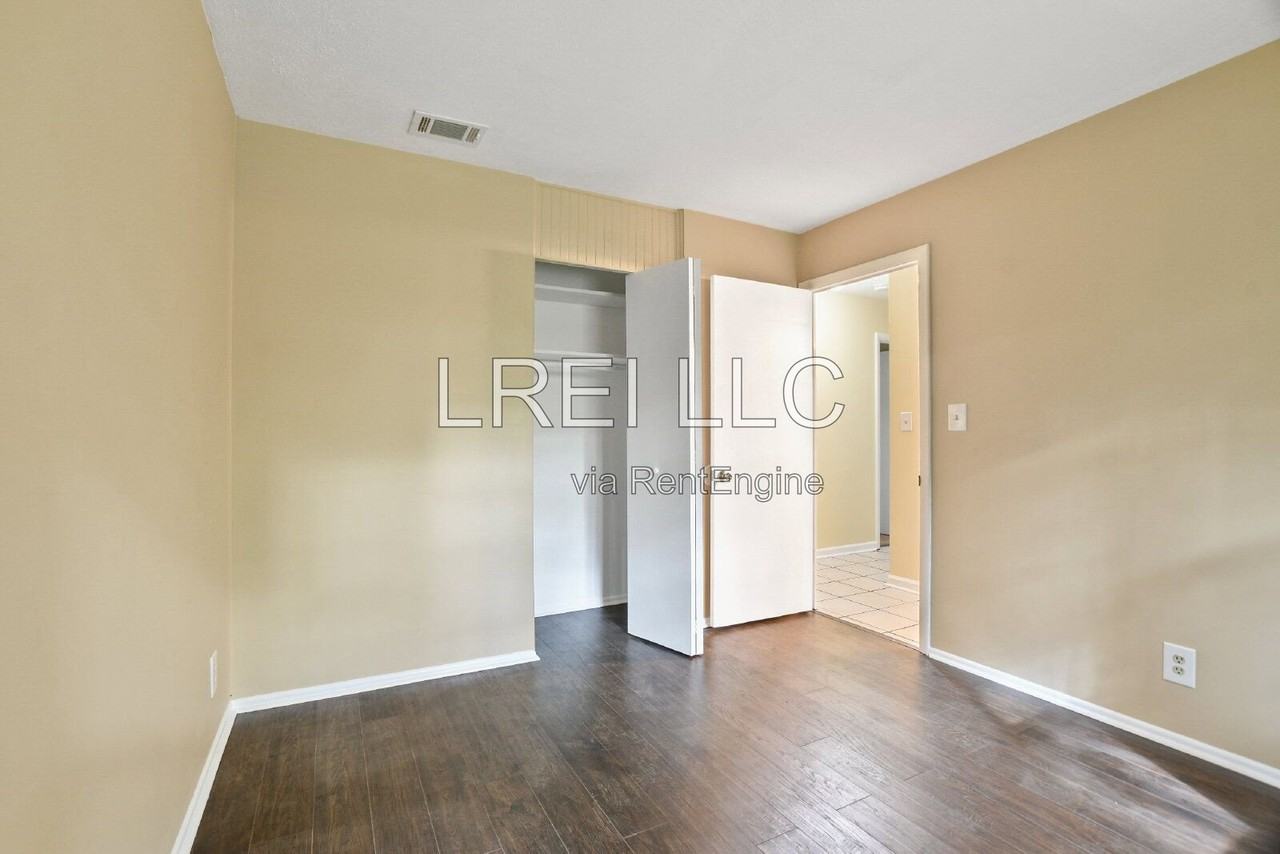 5409 Ailanthus Trl - Photo 5 of 12