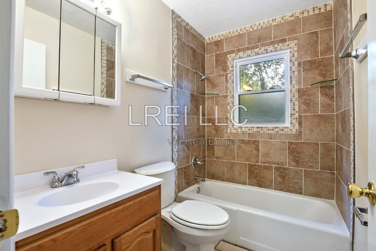 5409 Ailanthus Trl - Photo 6 of 12
