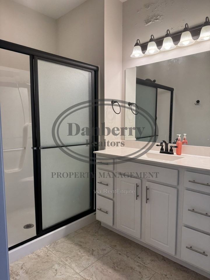26741 Woodmont Dr - Photo 6 of 14