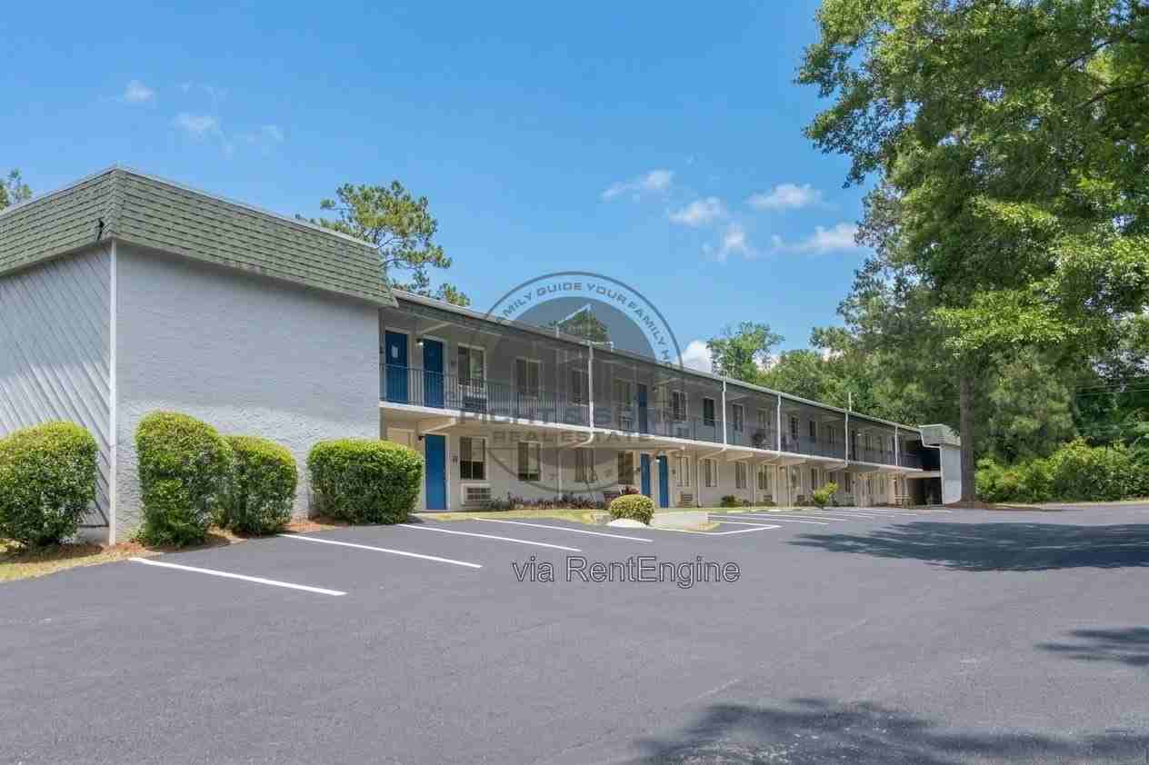 2765 W Tharpe St #125 - Photo 7 of 18