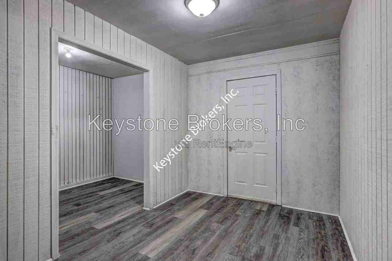 509 Lynmore Cir - Photo 6 of 9