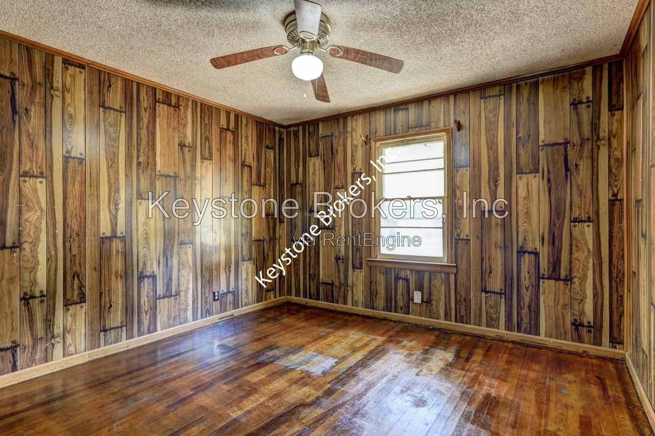509 Lynmore Cir - Photo 7 of 9