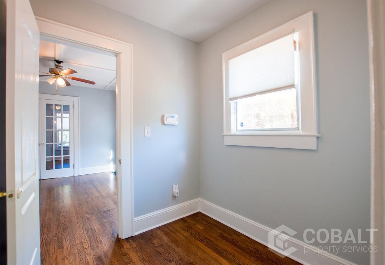 499 Winton Ter Ne #1 - Photo 6 of 25