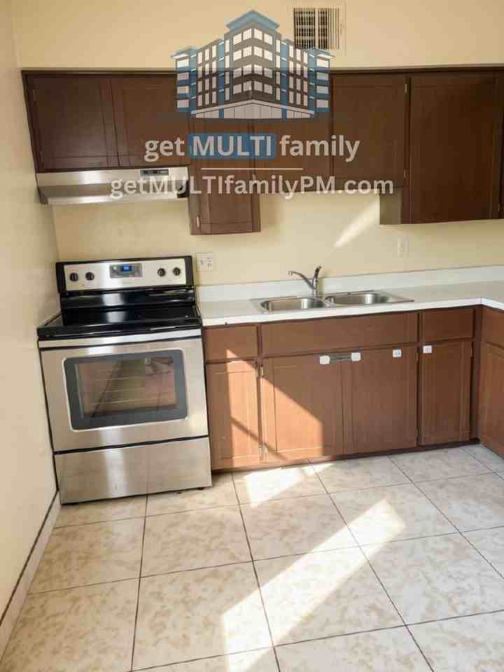 5131 E Oak St #6 - Photo 2 of 8