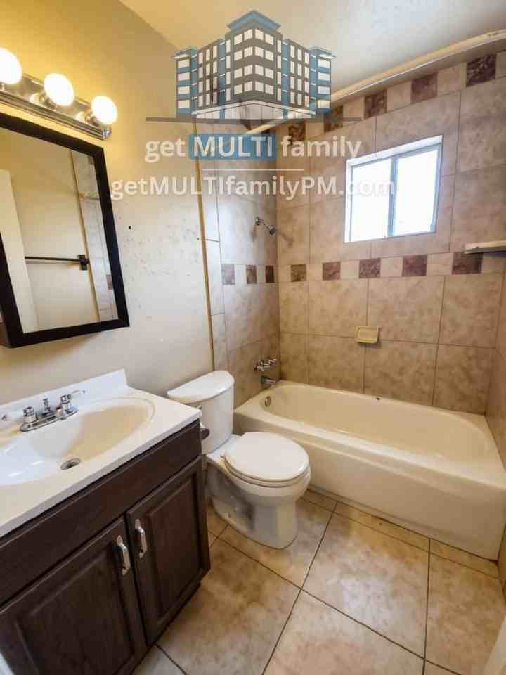 5131 E Oak St #6 - Photo 3 of 8