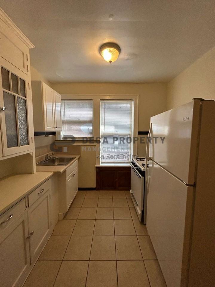 1177 Moorlands Dr #2N - Photo 6 of 11