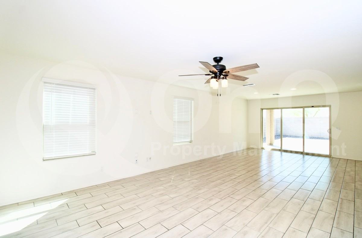 12539 W Glenn Dr - Photo 4 of 19