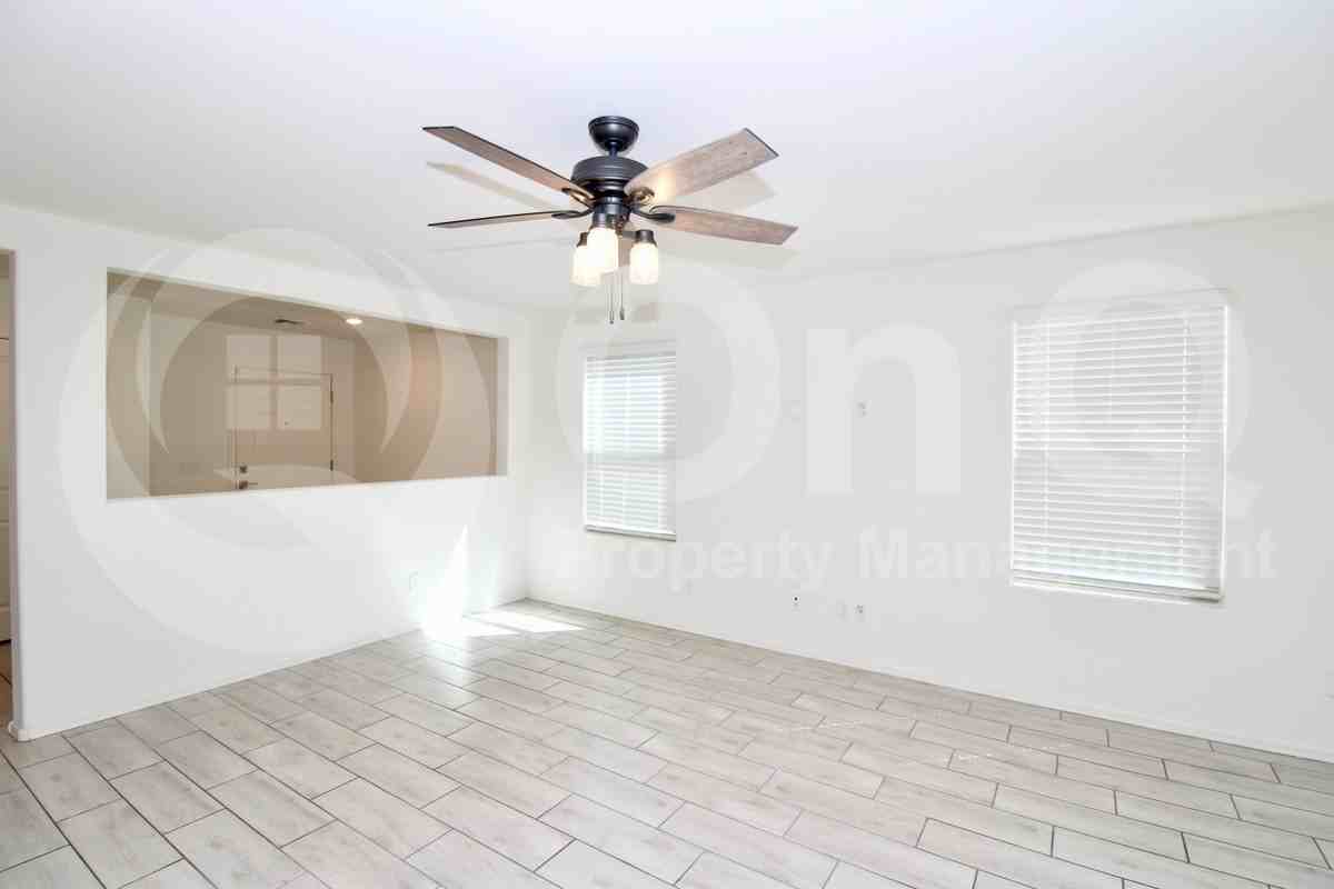 12539 W Glenn Dr - Photo 6 of 19