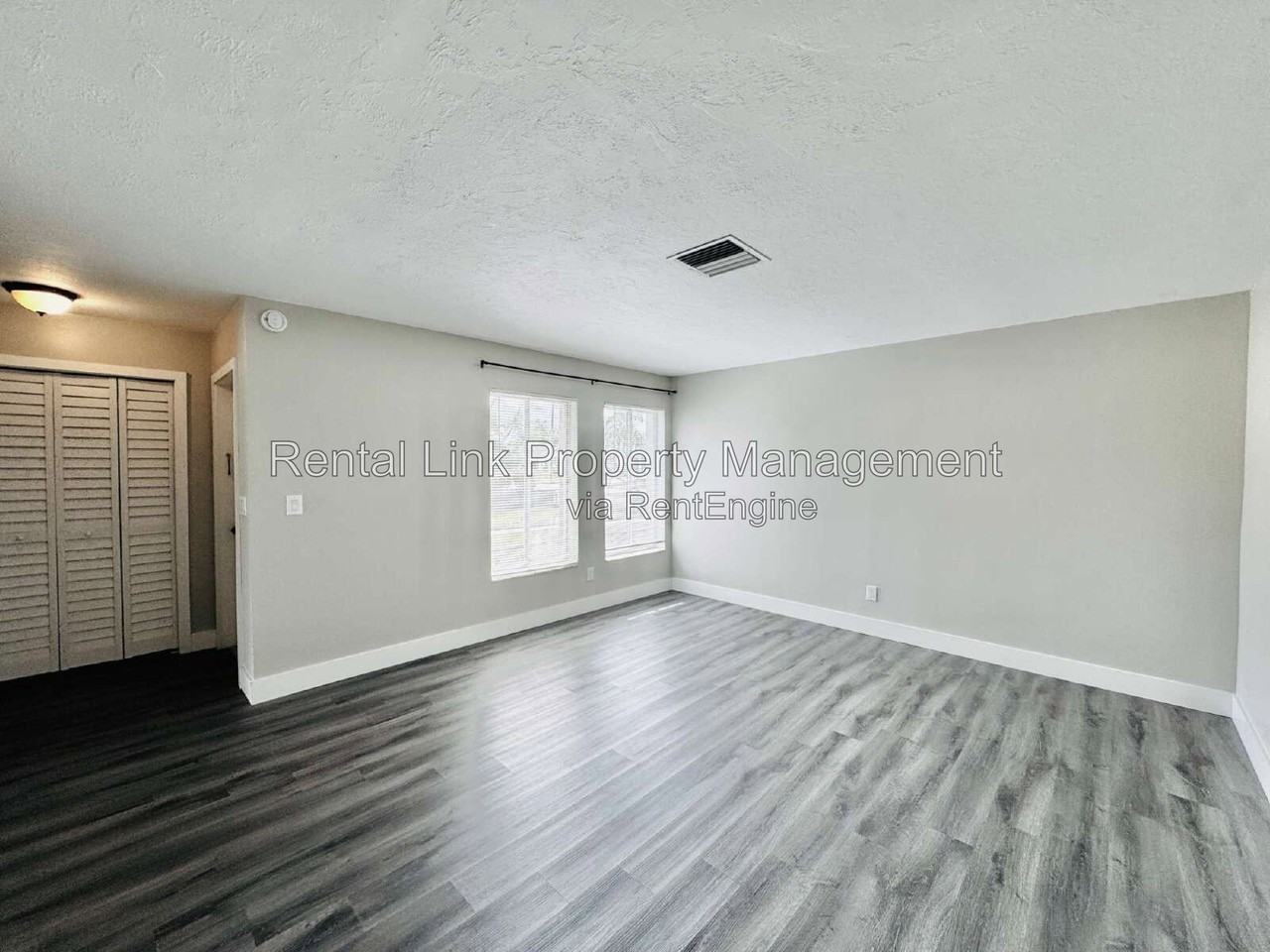 4107 Se 18th Pl #B - Photo 4 of 42