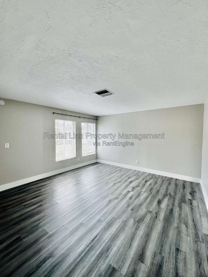 4107 Se 18th Pl #B - Photo 5 of 42