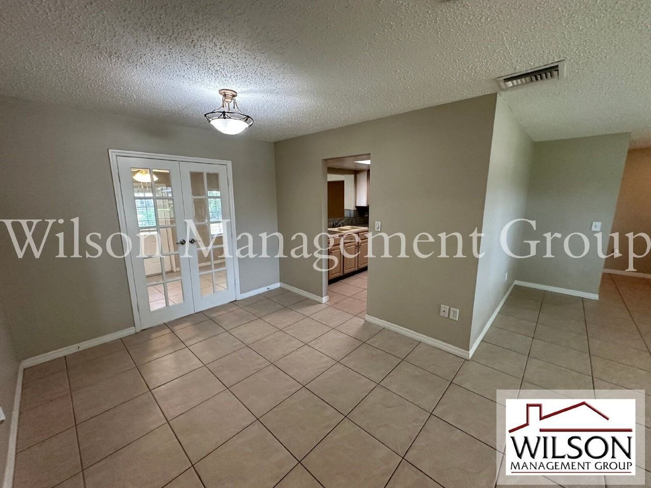 620 Lakespur Ln - Photo 6 of 32
