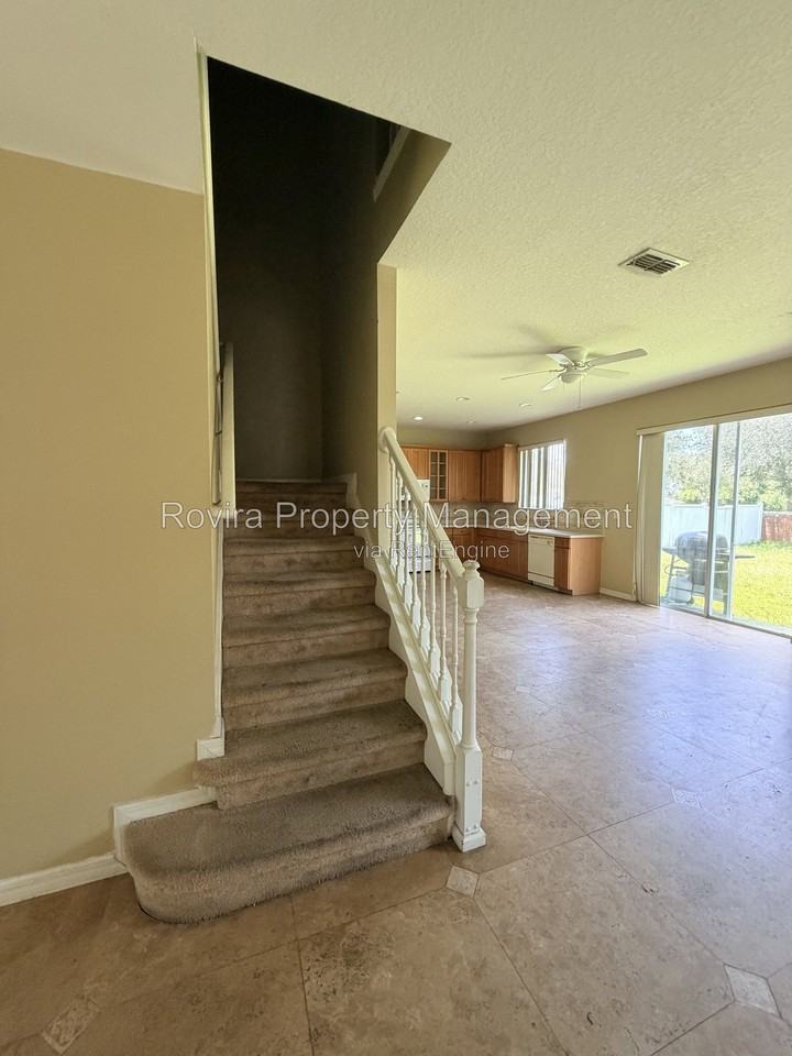 452 Janice Kay Pl - Photo 3 of 10