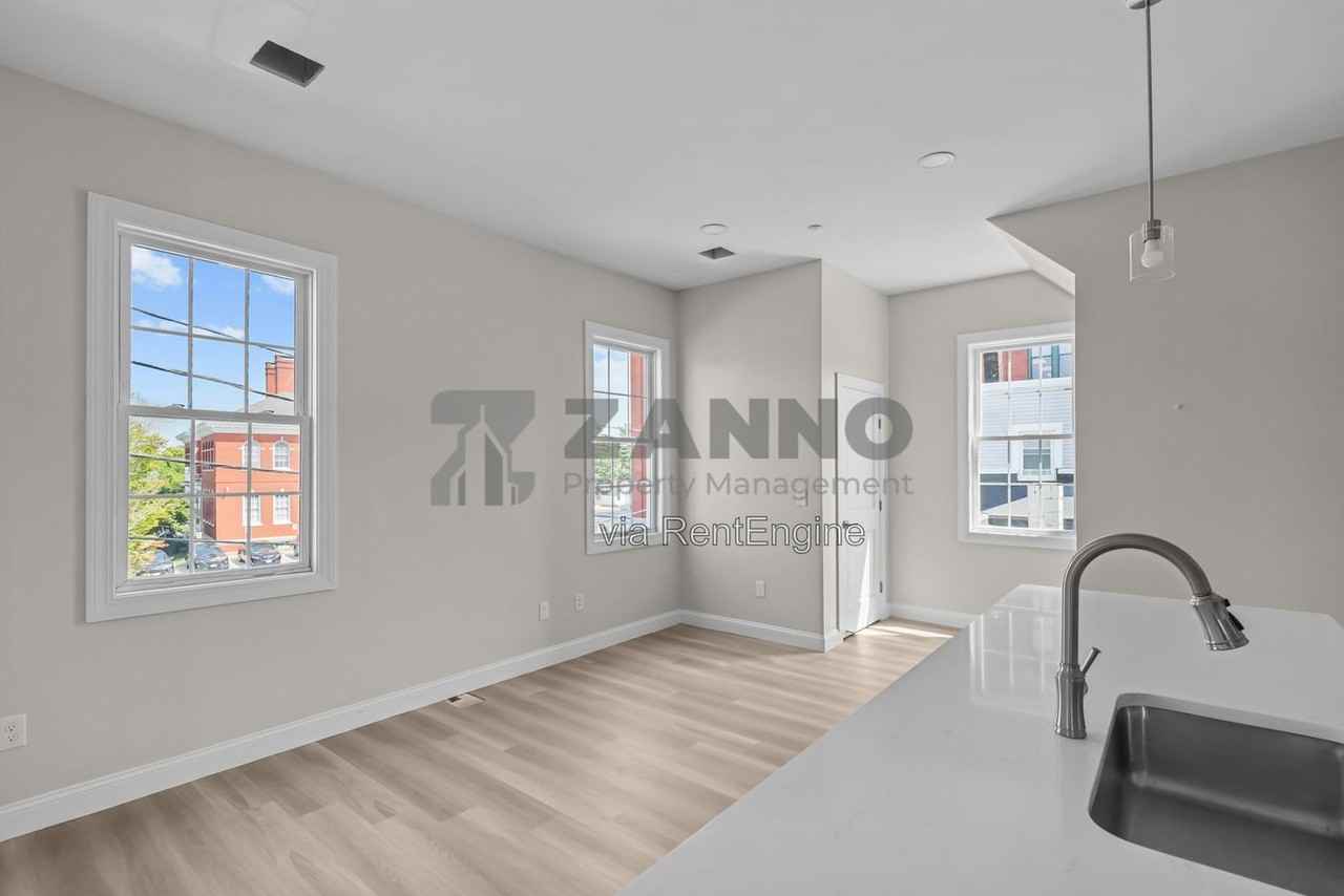 500 Main St #2R - Photo 3 of 13