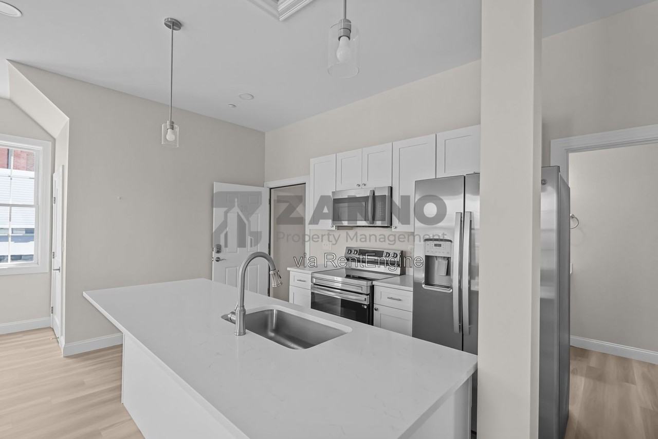 500 Main St #2R - Photo 4 of 13