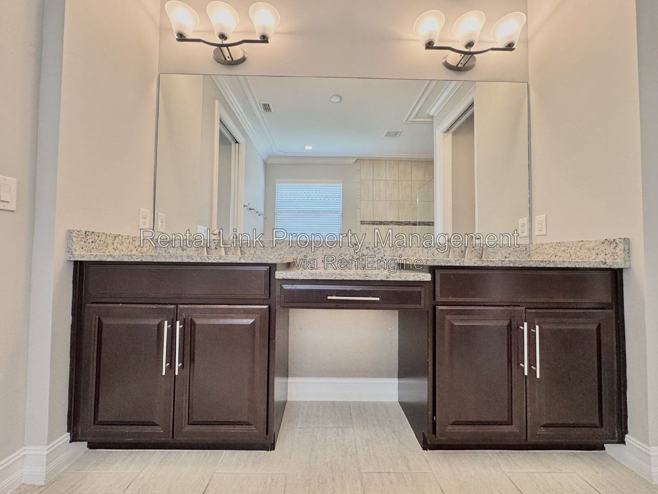 11181 Monte Carlo Blvd - Photo 3 of 50