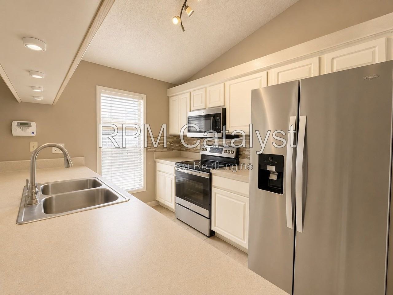 1012 55th Ave N - Photo 5 of 14