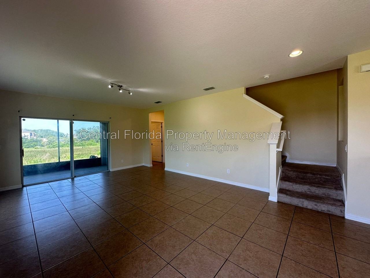 172 Primrose Dr - Photo 5 of 37